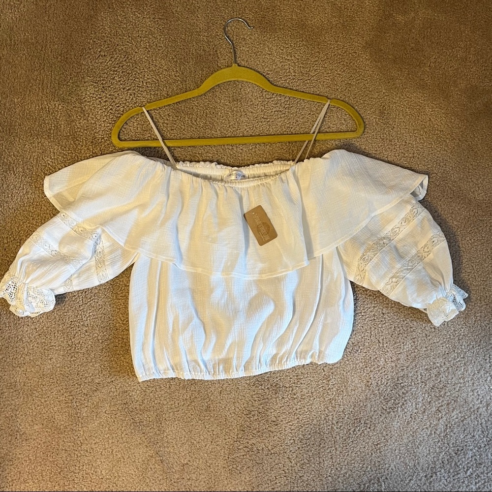 NWT Vestique Top